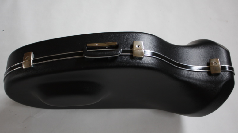 V.F.Červený Plastové pouzdro pro Tenor 6677II