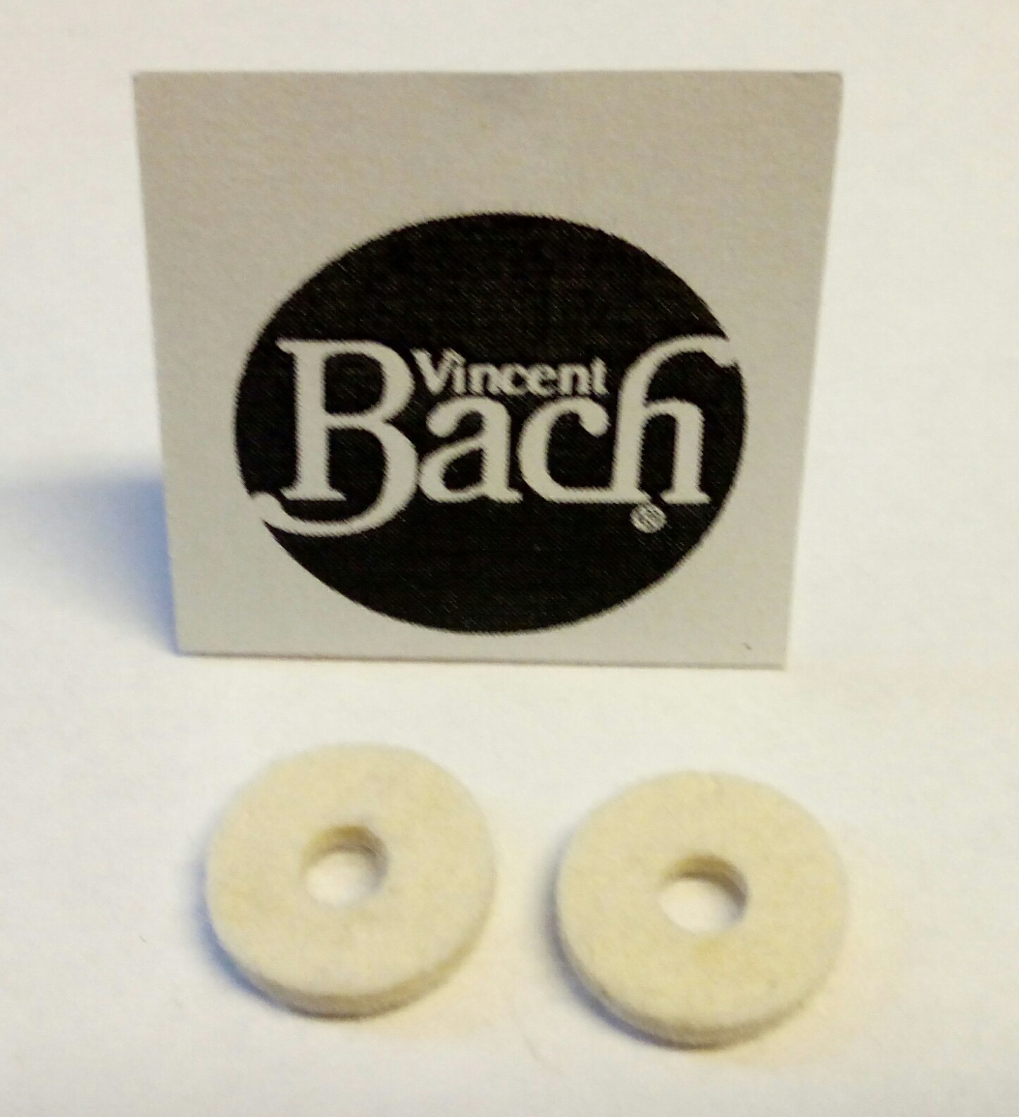 Filcová dorazová podložka pod horní víčko pístu trubky zn. V. Bach