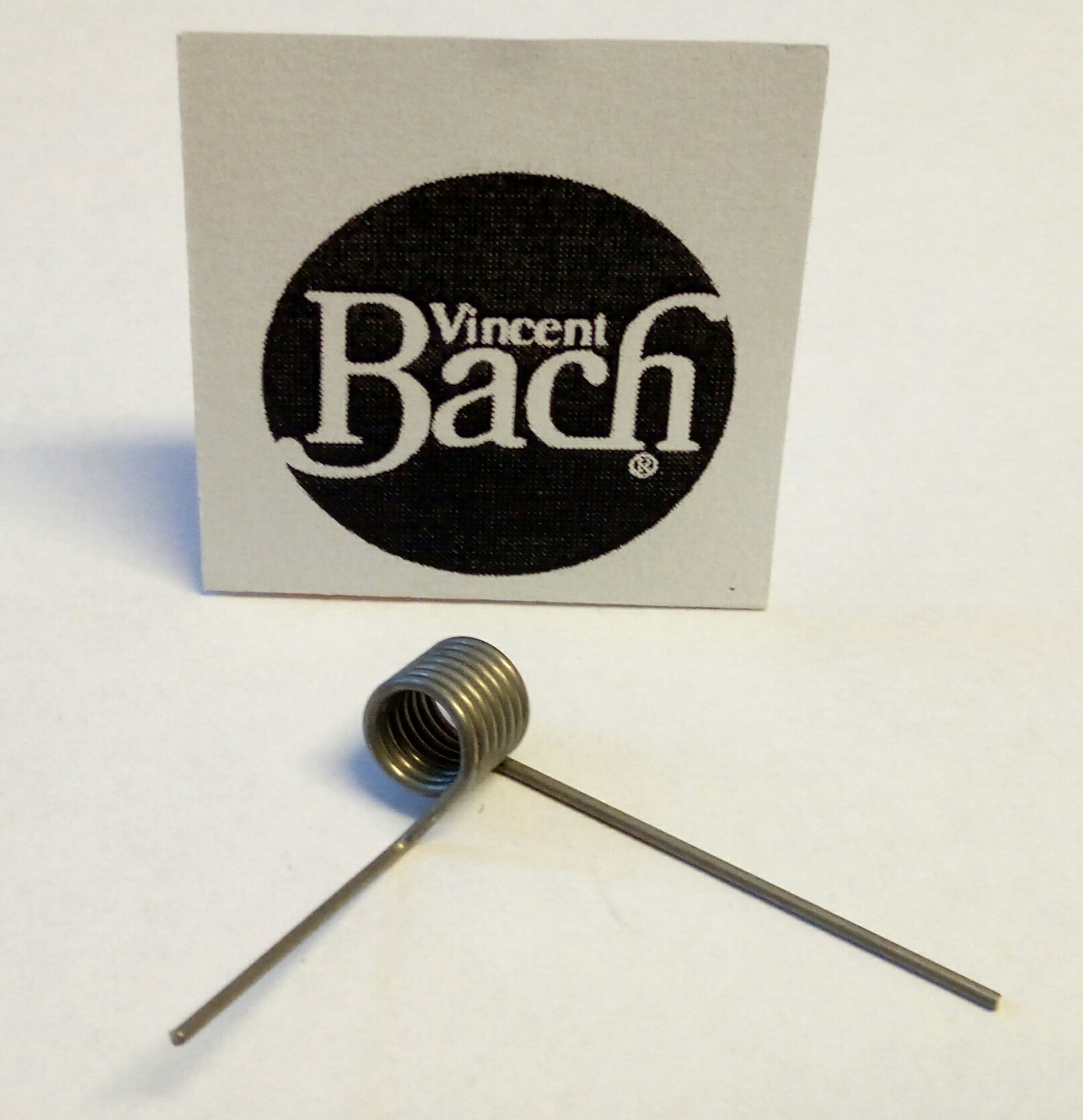 Pružina páčky pomocných ventilů pozounů zn. V. Bach
