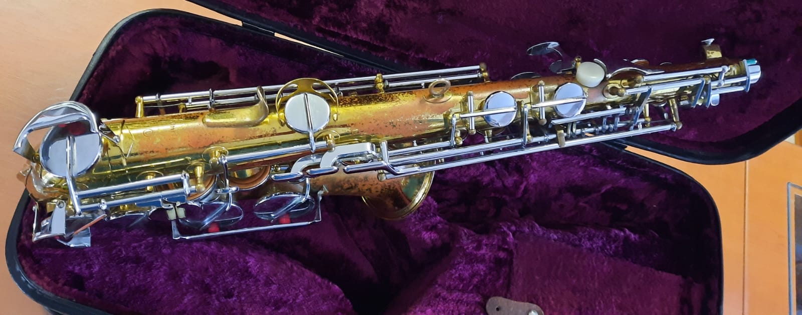 Saxofon AMATI Superclassic